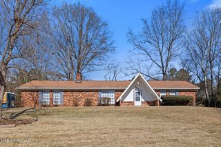 1460 Marwood Rd, Byram, MS 39272