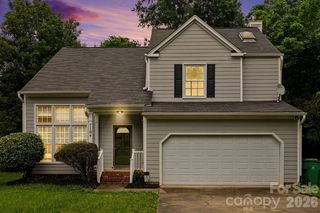 7104 Kinsmore Ln, Charlotte, NC 28269
