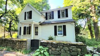 333 Cartwright Rd, Wellesley, MA 02482