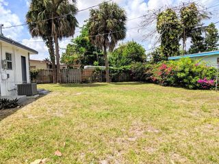 3521 NW 2nd St, Fort Lauderdale, FL 33311
