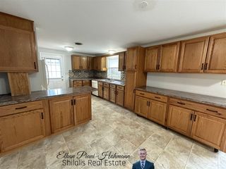 3 Marion St #2, Woburn, MA 01801