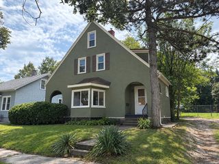 616 Lay Blvd, Kalamazoo, MI 49001