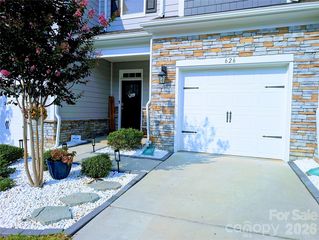 626 Altamonte Dr, Lake Wylie, SC 29710