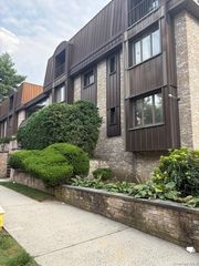 130 S  Middle Neck Rd #6, Great Neck, NY 11021