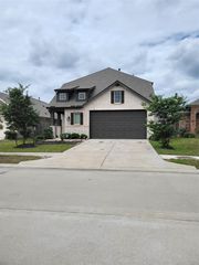 12319 Summer Orchard Dr, Houston, TX 77066