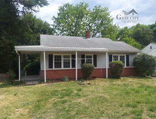 1218 Guyer St, High Point, NC 27262