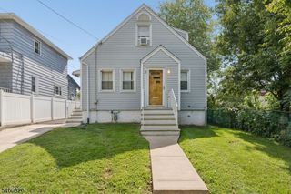 212 E Munsell Ave, Linden, NJ 07036