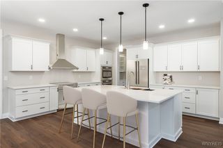 18 Fieldstream Ln, Lancaster, NY 14086