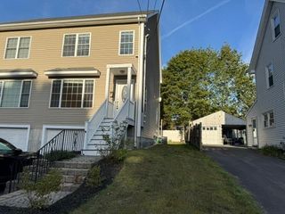 9 Grove St #A, Woburn, MA 01801