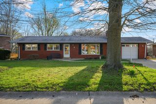 8 Kennedy Ct, Florence, KY 41042