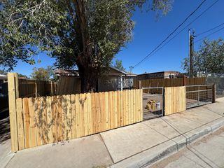 15 Phoenix Ave NW, Albuquerque, NM 87107