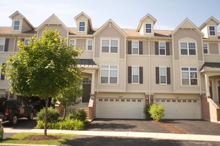 3383 Kentshire Cir #3383, Aurora, IL 60504