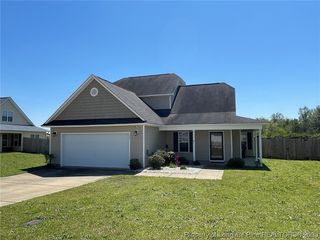 137 Abbey Ln, Raeford, NC 28376