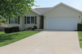 1210 S  15th St, Ozark, MO 65721