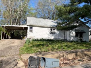 617 N  3rd St, Piedmont, MO 63957