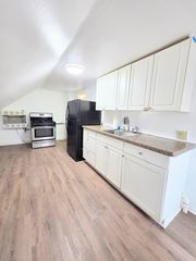 15 Town St #3, Norwich, CT 06360