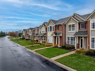 11742 Broadway, Crown Point, IN 46307