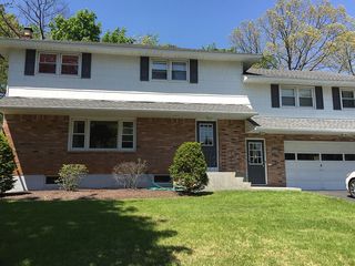 604 Via Ponderosa, Schenectady, NY 12303