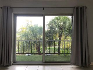 6884 N  Kendall Dr #C302, Pinecrest, FL 33156