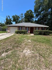 6 Darrell Dr, Hammond, LA 70401