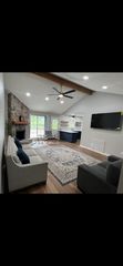 2004 Pinewood Dr, Bryan, TX 77807
