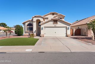 201 S CROSSCREEK Drive, Chandler, AZ 85225