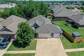 925 NW 191st St, Edmond, OK 73012
