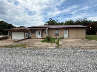 417705 E  1210th Rd, Eufaula, OK 74432
