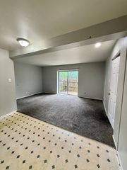 10510 Cinnamon Dr #B, Saint Louis, MO 63114