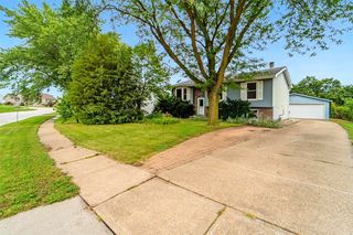1213 S  14th St, Adel, IA 50003