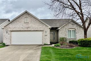 4305 Crystal Ridge Dr, Maumee, OH 43537