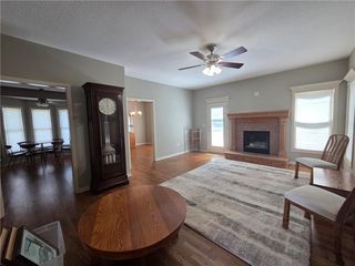 1005 Hidden Meadows Dr, Paola, KS 66071