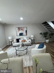 2292 White Cornus Ln, Reston, VA 20191