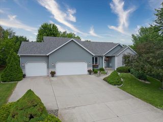 2308 Dynes Way, Sun Prairie, WI 53590