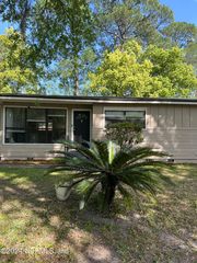 9217 WAYNESBORO Avenue, Jacksonville, FL 32208