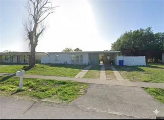 2748 Starlite Ln N, Pt Charlotte, FL 33952