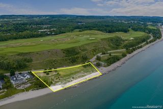5222 Coastal Ridge Dr, Bay Harbor, MI 49770