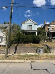 866 Main St, Bridgeport, OH 43912