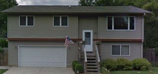 2405 Driftwood Dr, Holiday Hills, IL 60051