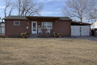 1217 N  Center St, Hoisington, KS 67544