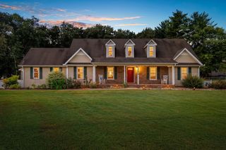 2222 Delay Dr, Lascassas, TN 37085