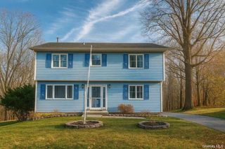 16 Mountain Avenue, Mount Hope, NY 10940
