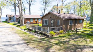 3974 W  Houghton Lake Dr, Houghton Lake, MI 48629