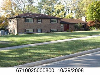 2320 Hunt Rd, Reading, OH 45215