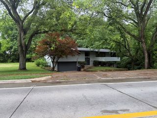 3438 53rd St, Moline, IL 61265