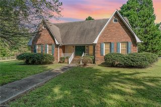 222 Shallowbrook Dr, Advance, NC 27006