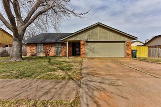 2005 Rushing Springs Trl, Edmond, OK 73013