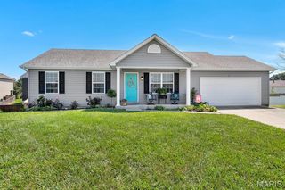 91 Swaying Pine Ln, Winfield, MO 63389