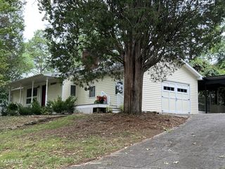 891 N  Wright Rd, Alcoa, TN 37701