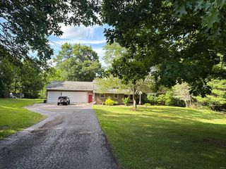776 Hunt Rd, Lakewood, NY 14750